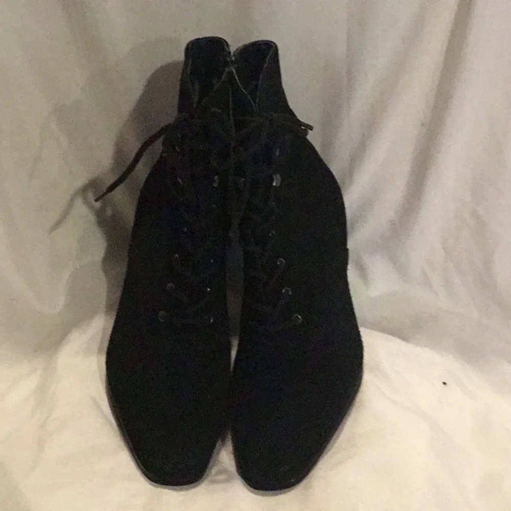 Liz Cole boots